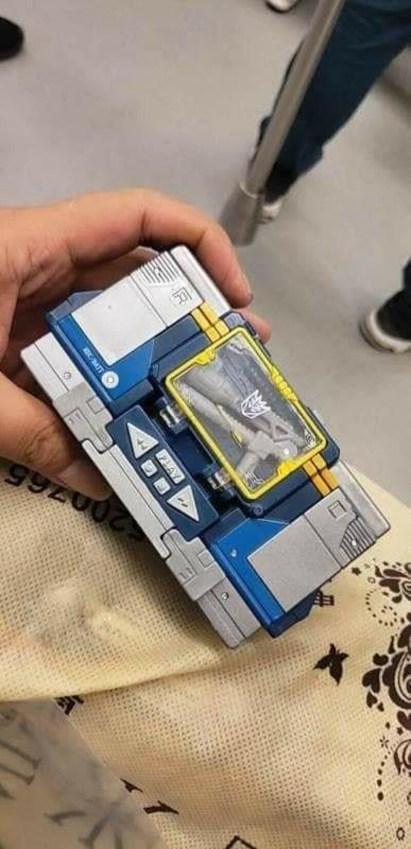 earthrise soundwave battle pack